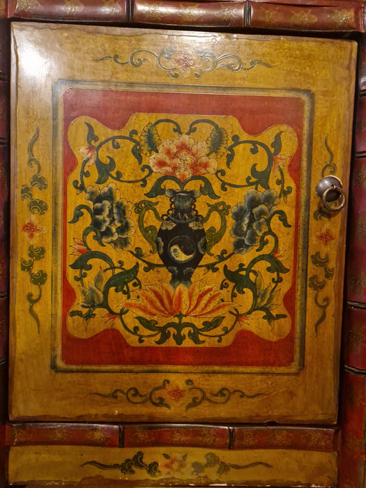 Eckregal aus Nepal