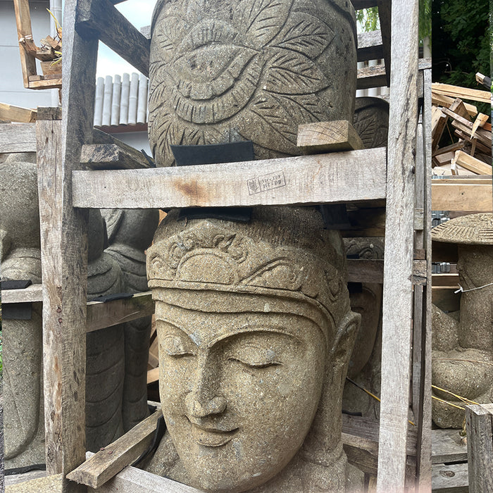 Pflanzkopf Buddha aus Lavastein