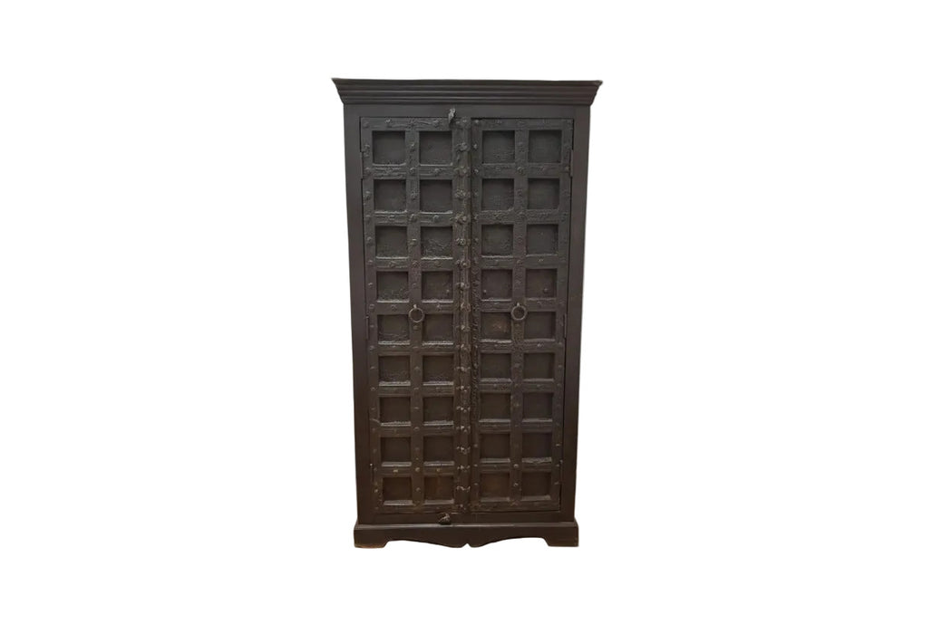 Schrank aus massivem Teakholz