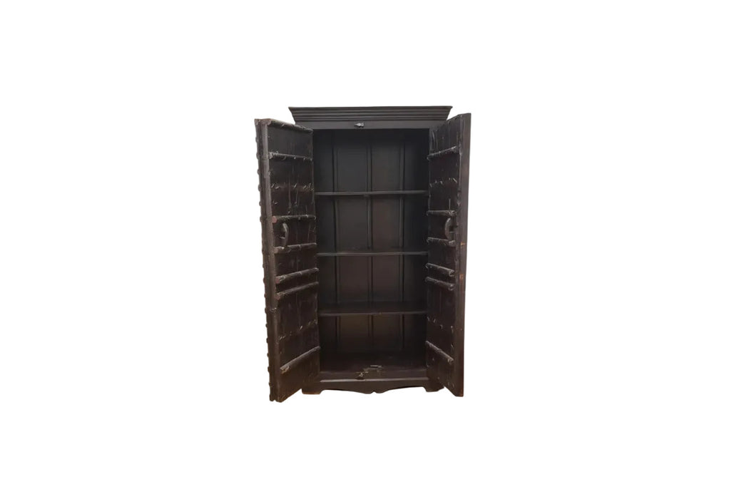 Schrank aus massivem Teakholz