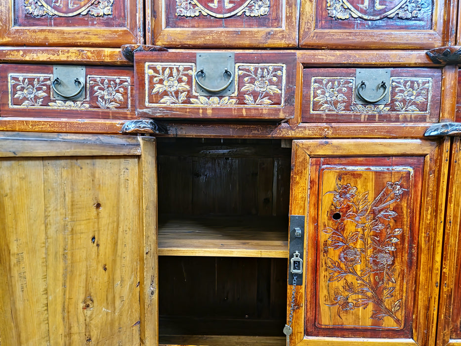Chinesische Schrank