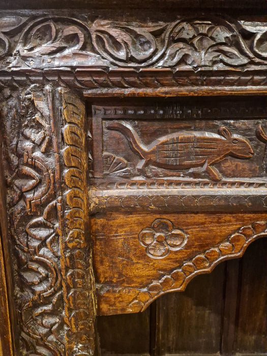 Indische Regal