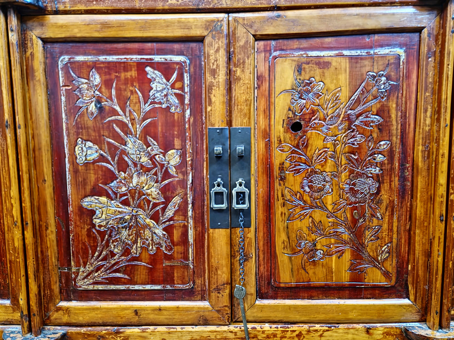 Chinesische Schrank