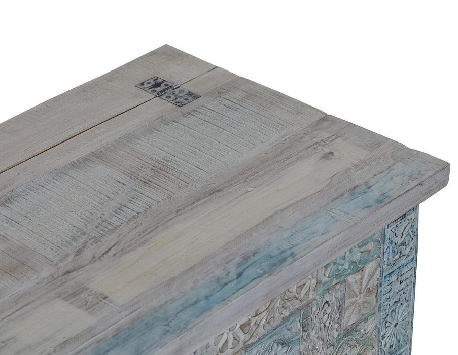 Geschnitze Truhe shabby chic