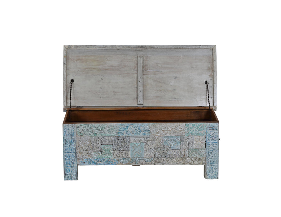 Geschnitze Truhe shabby chic